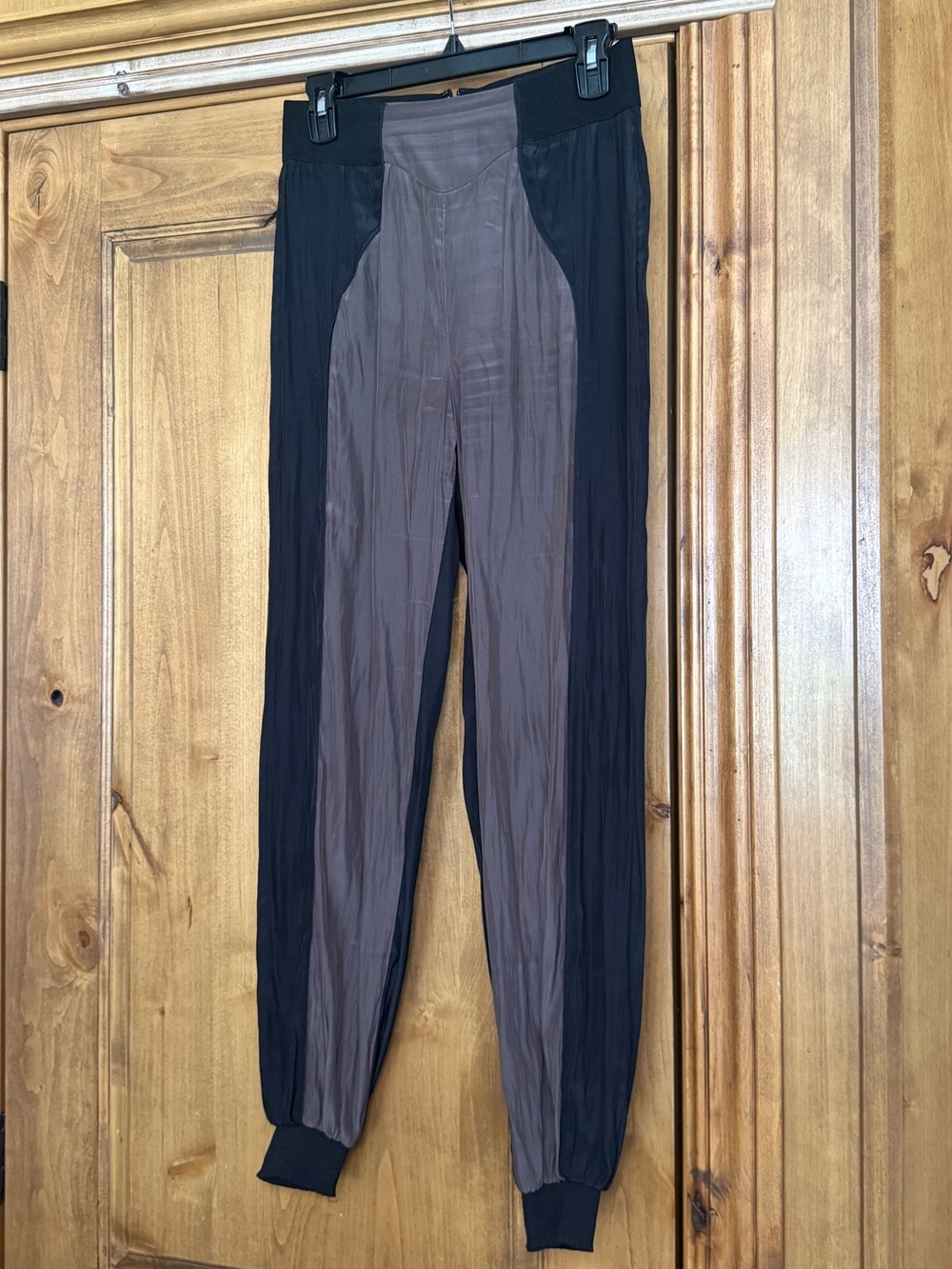 bebe Colorblock Mixed Media Jogger Pants Black Taupe Size 6
